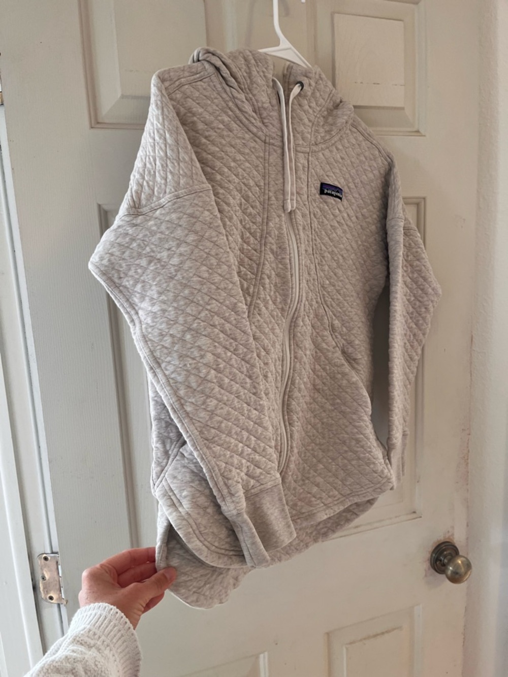 Patagonia Cotton Quilt Full Zip Hoodie Oatmeal/Cream dolphin hem long - Small